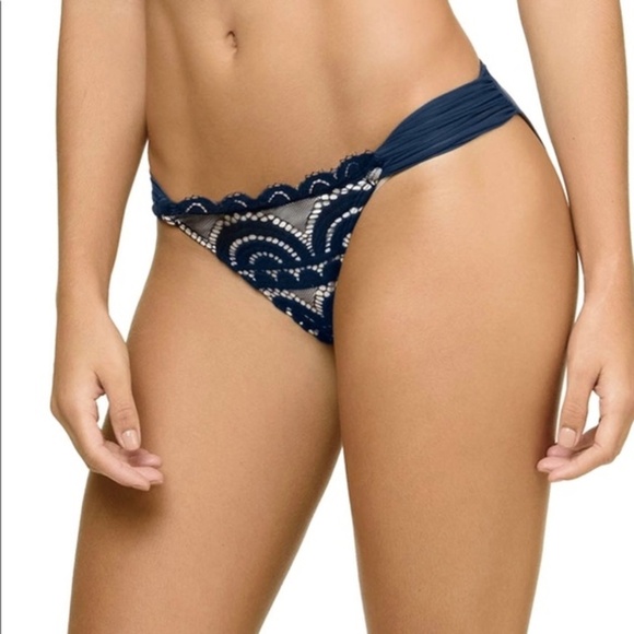 NWT PilyQ Lace Fanned Teeny Bikini Bottom in Nautica - Picture 1 of 3